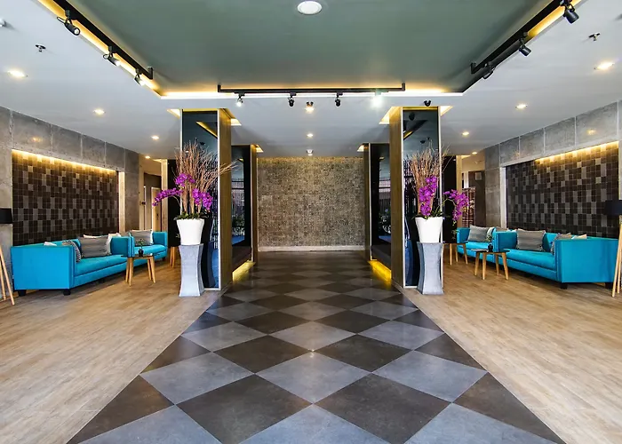 Sevn Hotel 4*