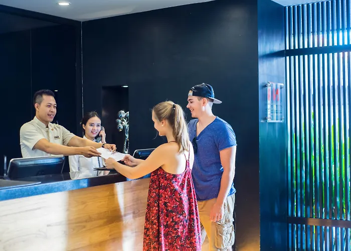 Sevn Hotel