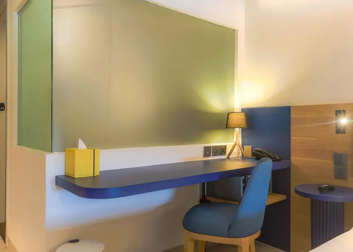 Sevn Hotel 4*